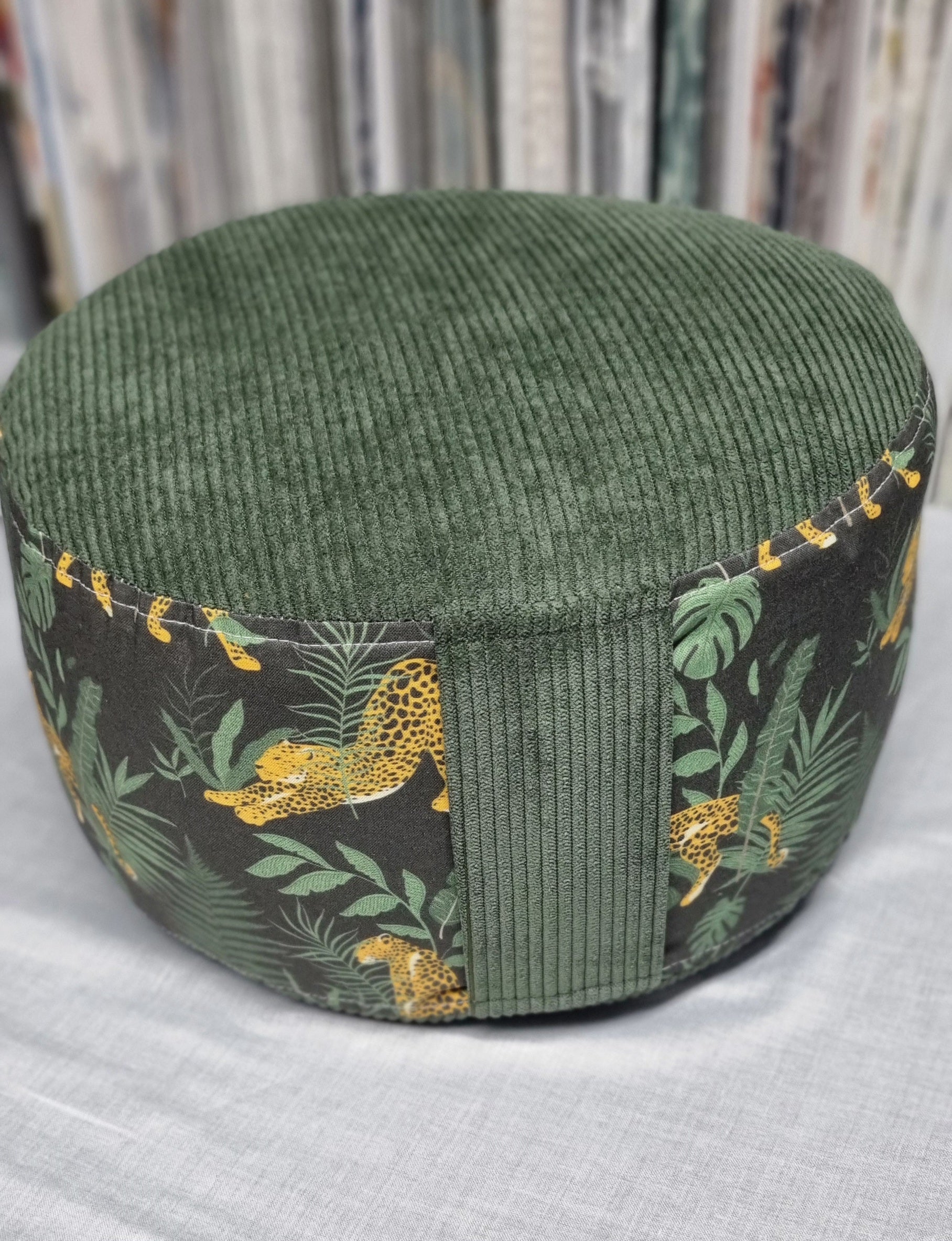JUNGLE ROOT -Yogakissen rund